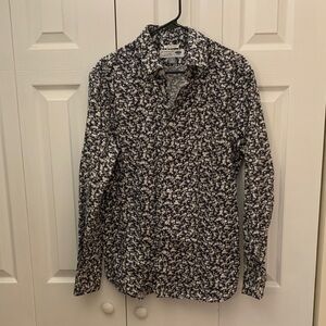 Old Navy Dark Blue and White Floral Casual Button Down Shirt